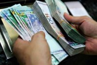 Seorang pesara rugi RM134,000 selepas terpedaya dengan sindiket penipuan menyamar sebagai ejen insurans yang mendakwa mangsa terlibat dalam tuntutan palsu insurans di sebuah hospital di Kuala Lumpur. Gambar hiasan