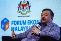 Amir Hamzah semasa sesi panel pada Forum Ekonomi Malaysia (FEM) 2025 pada Khamis. Foto Bernama