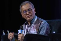 Dr Dzulkefly ketika sesi forum bertajuk &#039;Multidimensional Poverty and Inclusive Future&#039; di Forum Ekonomi Malaysia (FEM) 2025 pada Khamis. Foto Bernama