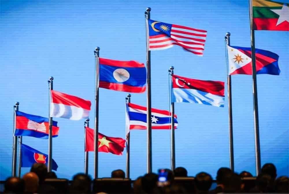 Jika diimbas semula sejak beberapa dekad lalu, ASEAN telah berkembang merangkumi 10 negara anggota, lantas menjadi pemain utama di pentas global. Foto Bernama