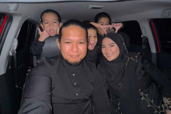 Nur Syahkila Ahmad Mustafa bersama suami dan anak-anak