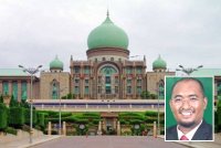 Dr Tengku Muhammad Fakhruddin berkata ahli politik dari Pas mempunyai kriteria yang diperlukan untuk memegang jawatan Perdana Menteri.