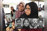 Masanah (kanan) menunjukkan gambar anak, menantu dan cucu mereka yang terlibat kemalangan di Jalan Batu 3, Kota Tinggi. Gambar kecil: Aieman Azriq, Nurul Fazilah, Aryan Khalif dan Mohd Rasyid