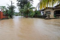 Jumlah mangsa banjir malam ini terus meningkat di Johor selepas Johor Bahru menjadi daerah terkini dilanda bencana alam itu manakala di Perak, jumlah mangsa berlindung di PPS tidak berubah. Foto Bernama