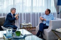 Anwar mengadakan pertemuan dengan tokoh ekonomi dan pemikir terkemuka dunia, Profesor Jeffrey D Sachs dari Columbia University. Foto Facebook Anwar Ibrahim