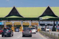 Tiada lagi pemberian tol percuma sempena perayaan bermula tahun ini namun akan dilaksanakan sekiranya terdapat pertimbangan lain dan ia akan diumumkan dari semasa ke semasa. - Gambar hiasan