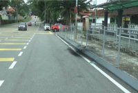 Lokasi mayat ibu dan anak ditemui maut dalam kereta di hadapan sebuah sekolah di Bandar Baru Uda (BBU) pada malam Khamis.