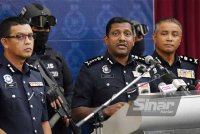 Hussein (tengah) dalam sidang akhbar di IPK Selangor pada Jumaat. Foto: ROSLI TALIB