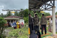 Rombongan meminang pengantin perempuan di hadapan rumah di Simalungun Sumatera Utara, Indonesia. Foto Agensi