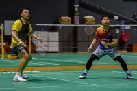 Pemain beregu lelaki negara Yap Roy King (kiri) bersama Wan Arif Wan Junaidi (kanan) beraksi ketika sesi latihan di Petronas Akademi Badminton Malaysia. Foto: Bernama