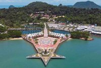 Pendapatan hasil pelancongan Pulau Langkawi meningkat sebanyak RM2.4 bilion atau 34.9 peratus bagi tempoh 2022 hingga 2024 berikutan peningkatan pelancong 323,115 orang atau 11 peratus dalam tempoh tersebut - Gambar hiasan