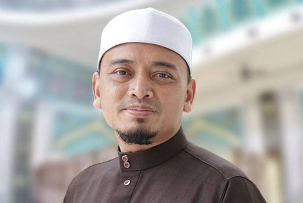 USTAZ WADI ANNUAR